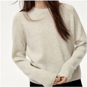 ARITZIA CASHMERE SWEATER
